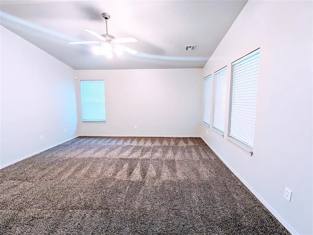 Photo 6 — 15609 Camellia Road, Oklahoma City, OK 73170