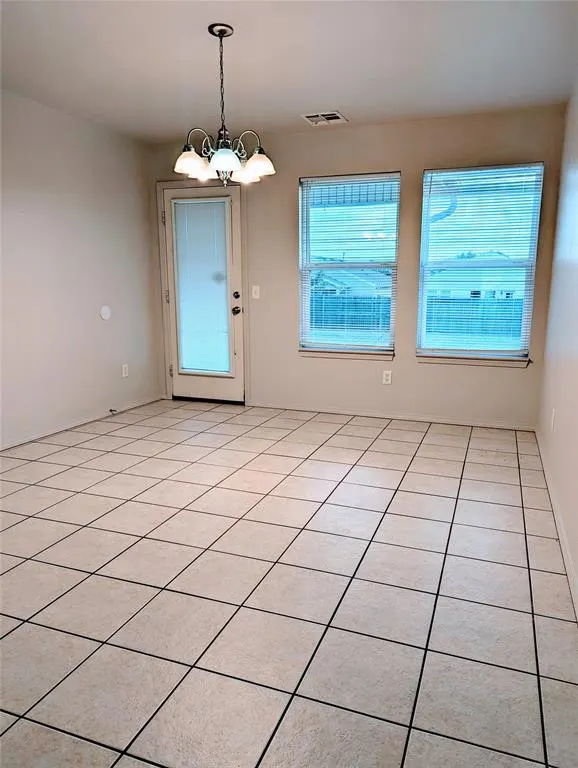 Photo 8 — 15609 Camellia Road, Oklahoma City, OK 73170