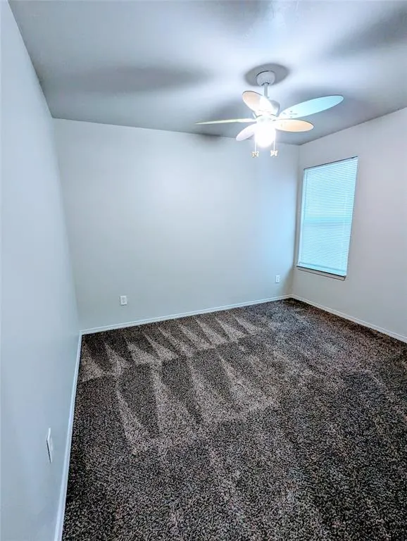 Photo 12 — 15609 Camellia Road, Oklahoma City, OK 73170