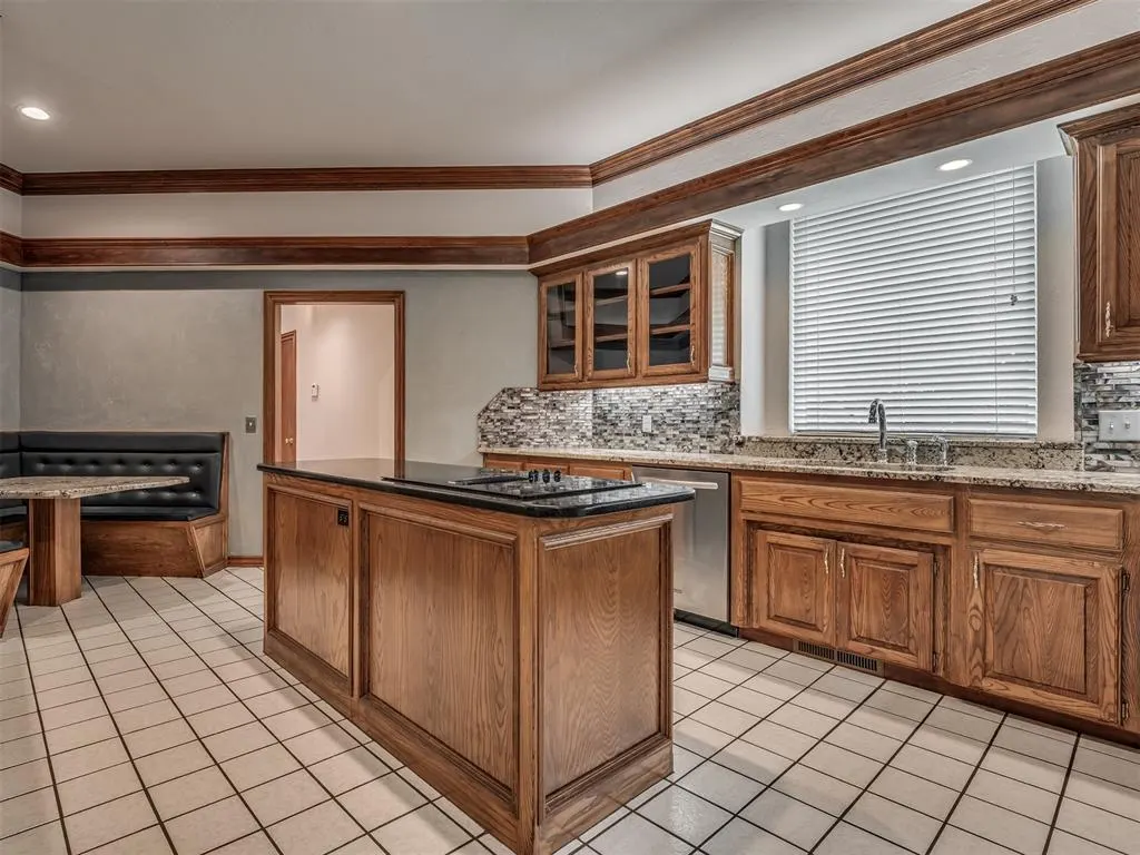 Photo 14 — 12233 Rivendell Drive, Oklahoma City, OK 73170
