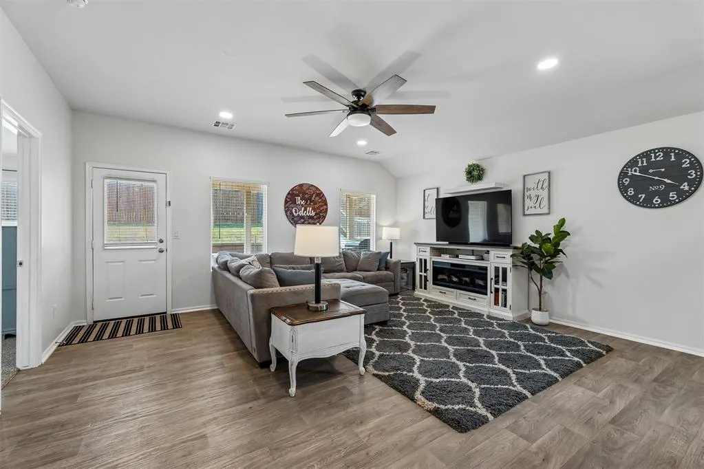 Photo 7 — 3425 Furrow Drive, Yukon, OK 73099