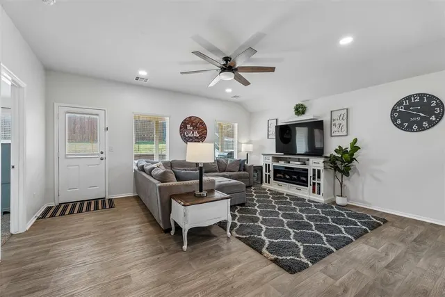 Photo 7 — 3425 Furrow Drive, Yukon, OK 73099