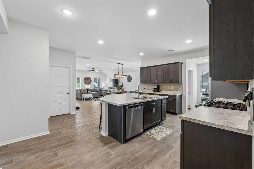 Photo 10 — 3425 Furrow Drive, Yukon, OK 73099