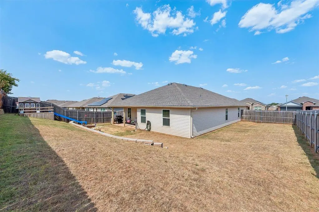 Photo 33 — 3425 Furrow Drive, Yukon, OK 73099