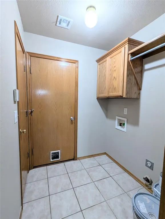 Photo 8 — 517 SW 156th Street, Oklahoma City, OK 73170