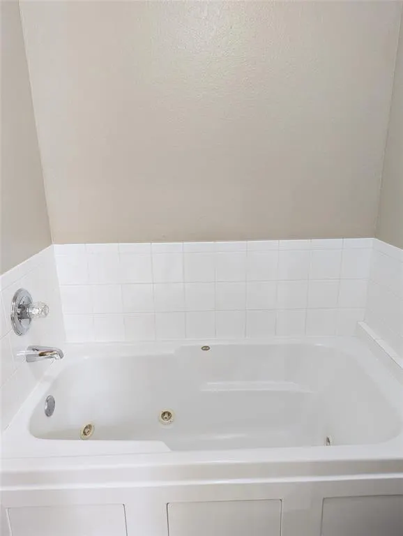 Photo 28 — 517 SW 156th Street, Oklahoma City, OK 73170