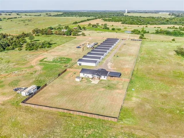 Photo 2 — 5160 N Indian Meridian Rd, Coyle, OK 73027