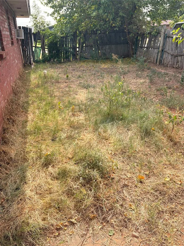 Photo 16 — 608 Mark Avenue, Yukon, OK 73099