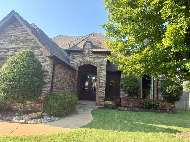 Photo 2 — 1532 SW 131st Street, Oklahoma City, OK 73170