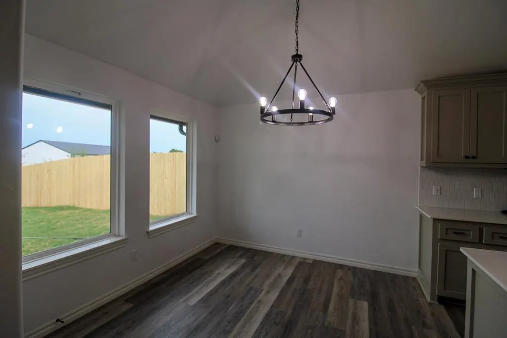 Photo 10 — 532 Grand Sycamore Way, Washington, OK 73093