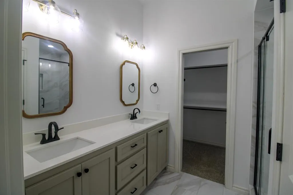 Photo 15 — 532 Grand Sycamore Way, Washington, OK 73093