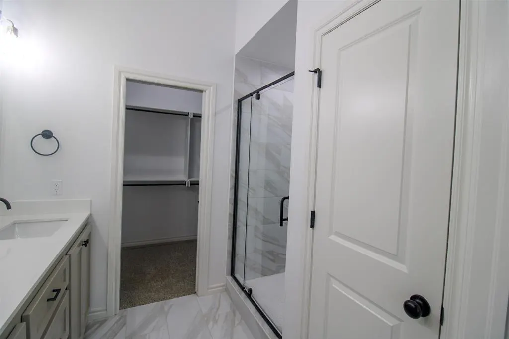 Photo 16 — 532 Grand Sycamore Way, Washington, OK 73093