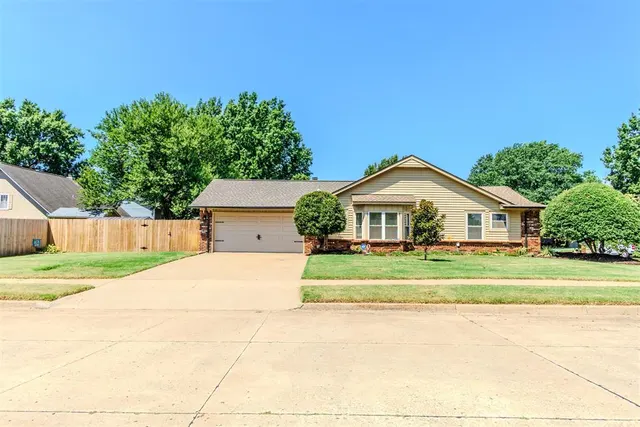 Photo 6 — 101 W Quanah Street, Broken Arrow, OK 74011