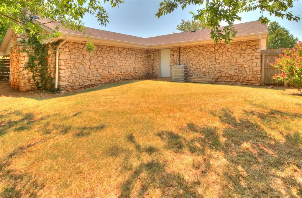 Photo 28 — 2317 NW 113th Street, Oklahoma City, OK 73120