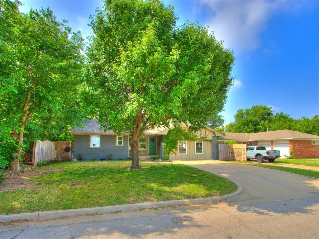 Front exterior — 1304 NW 101st Street, Oklahoma City, OK 73114
