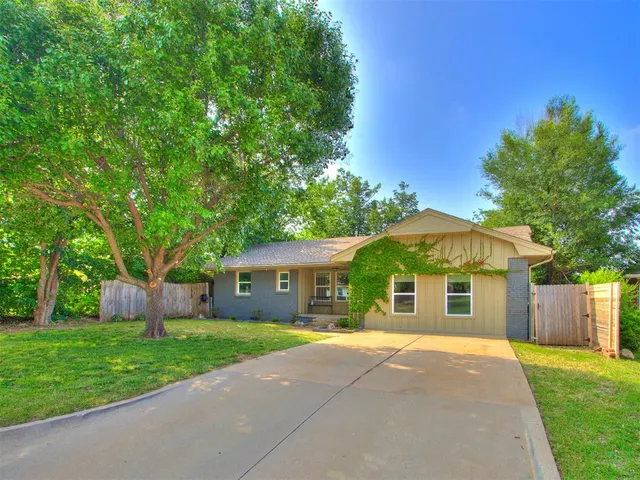 Photo 5 — 1304 NW 101st Street, Oklahoma City, OK 73114