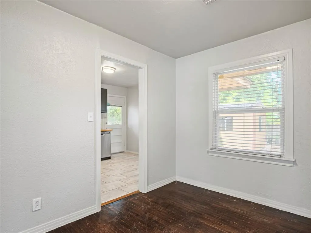 Photo 10 — 1607 Oxford Way, Oklahoma City, OK 73120