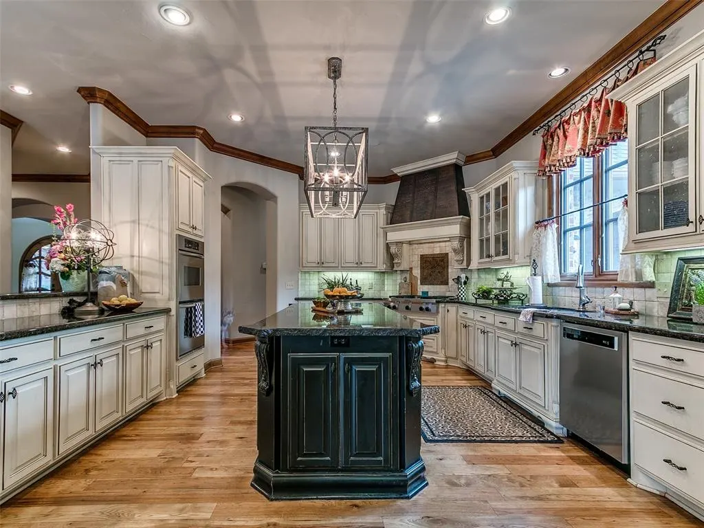 Photo 14 — 12908 Anduin Avenue, Oklahoma City, OK 73170