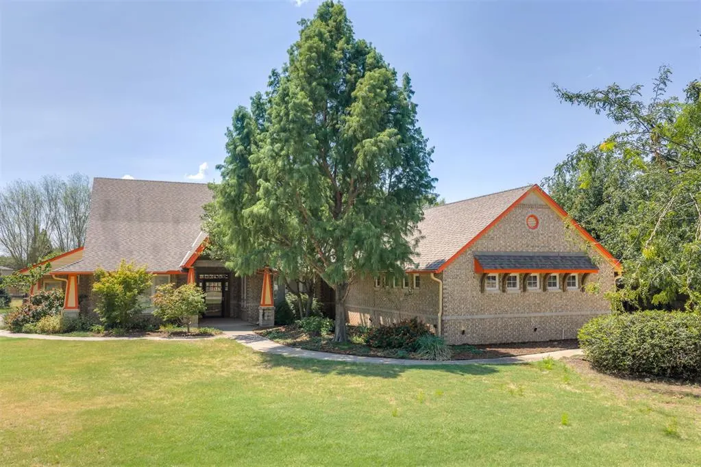 Front exterior — 4606 Pikeys Trail, Tuttle, OK 73089