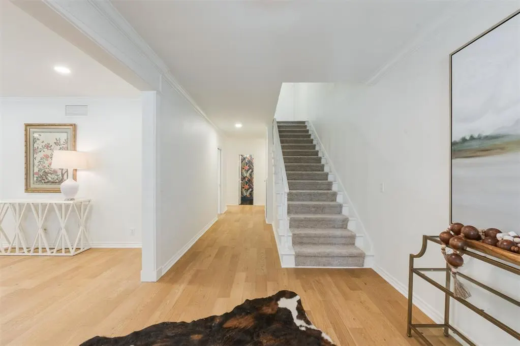 Photo 4 — 6341 Glenbrook Court, Oklahoma City, OK 73118