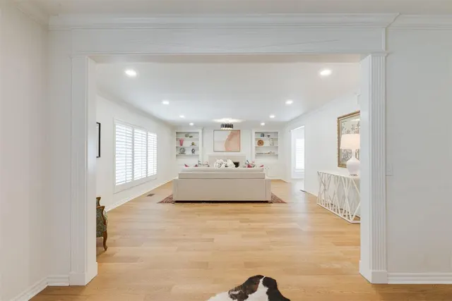 Photo 5 — 6341 Glenbrook Court, Oklahoma City, OK 73118