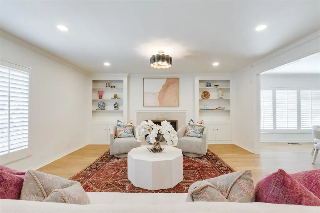 Photo 7 — 6341 Glenbrook Court, Oklahoma City, OK 73118