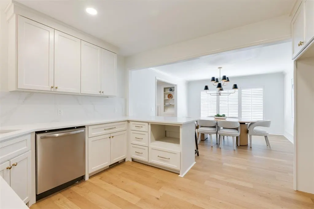 Photo 19 — 6341 Glenbrook Court, Oklahoma City, OK 73118