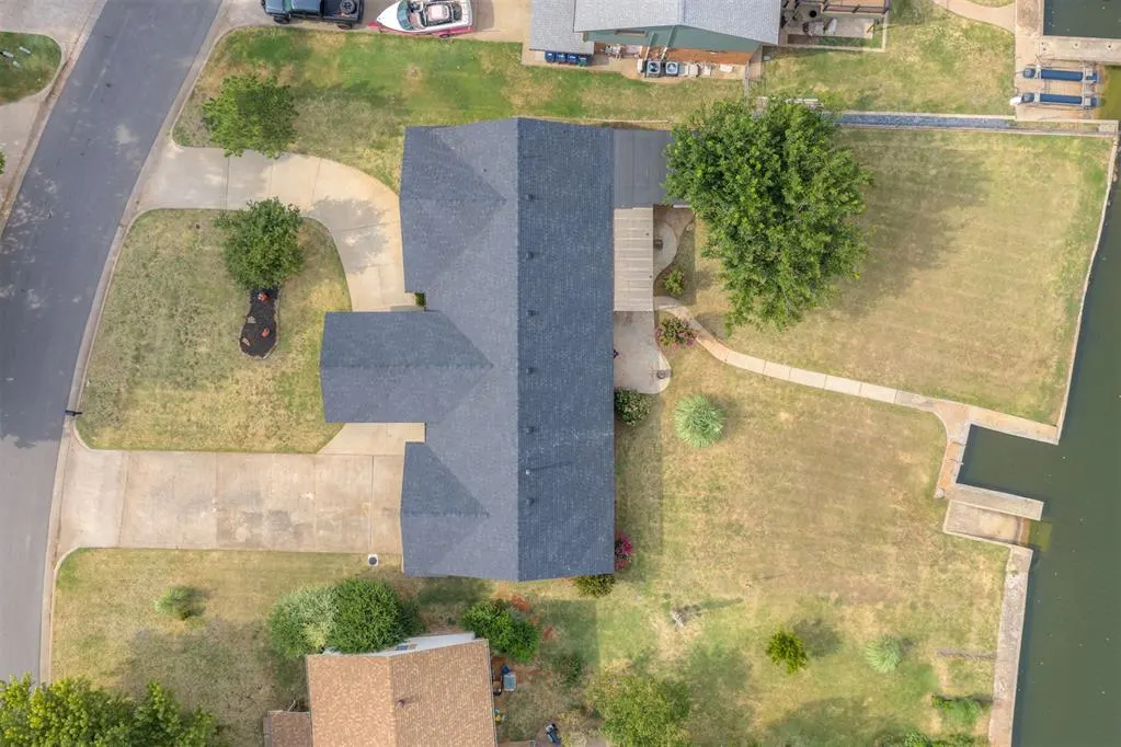 Photo 7 — 10405 Ski Drive, Oklahoma City, OK 73162