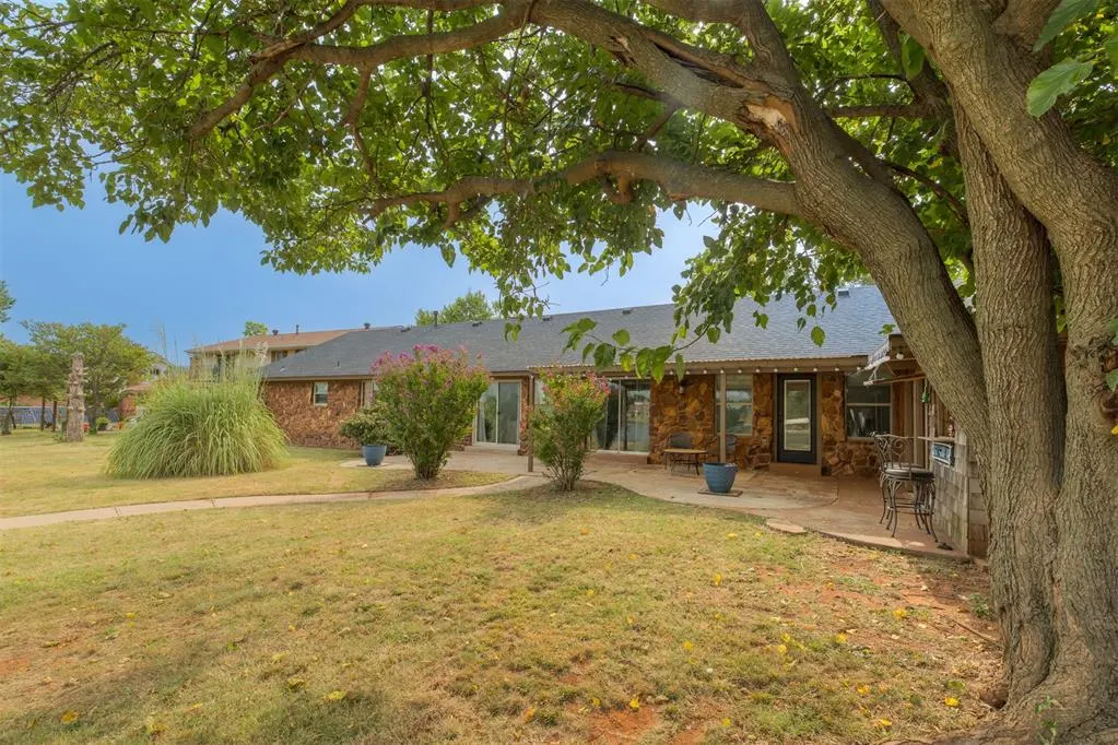 Photo 37 — 10405 Ski Drive, Oklahoma City, OK 73162