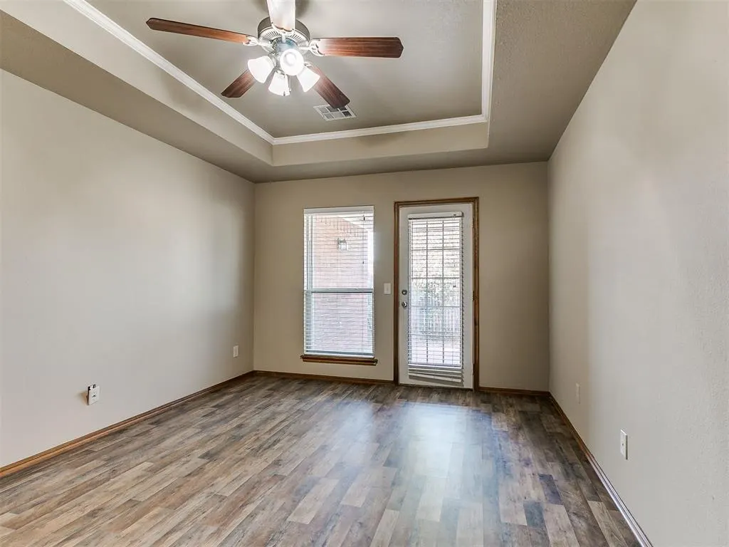 Photo 16 — 1402 SW 23rd Street, Moore, OK 73170