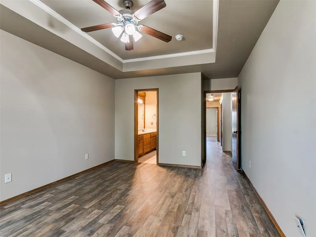 Photo 22 — 1402 SW 23rd Street, Moore, OK 73170