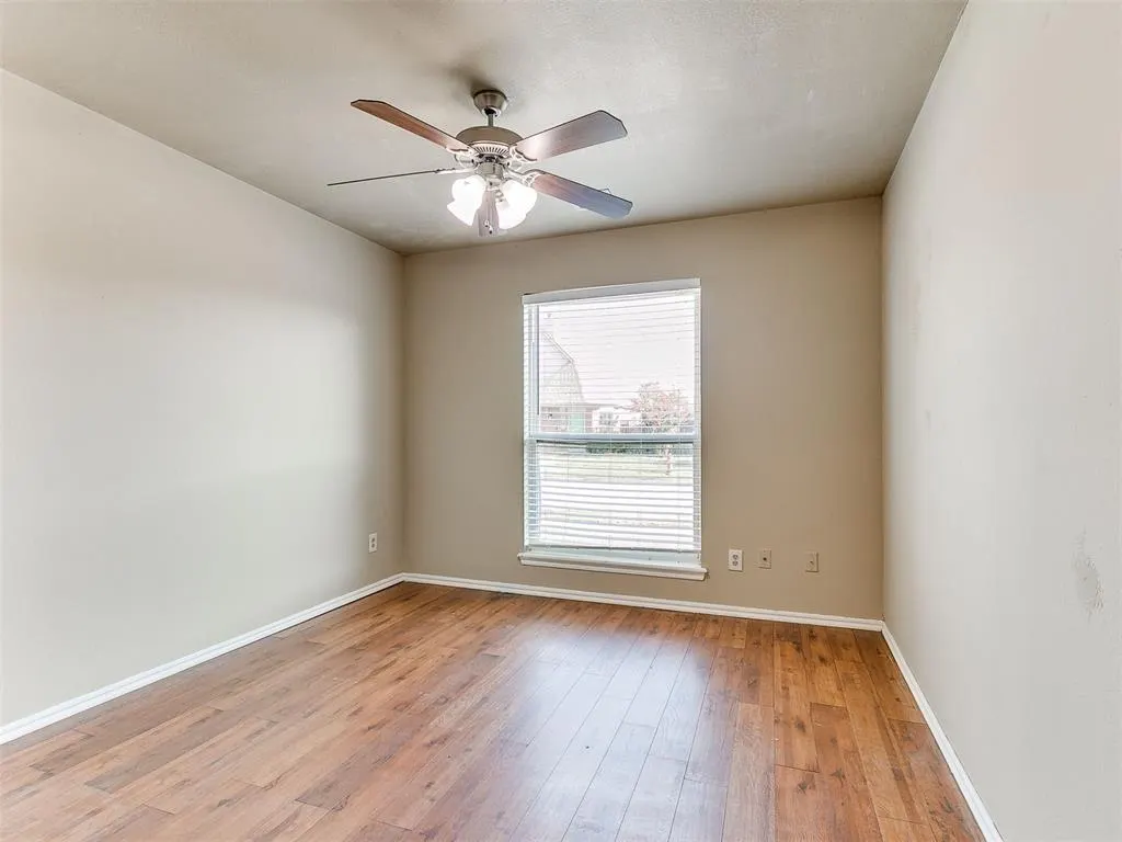 Photo 27 — 1402 SW 23rd Street, Moore, OK 73170