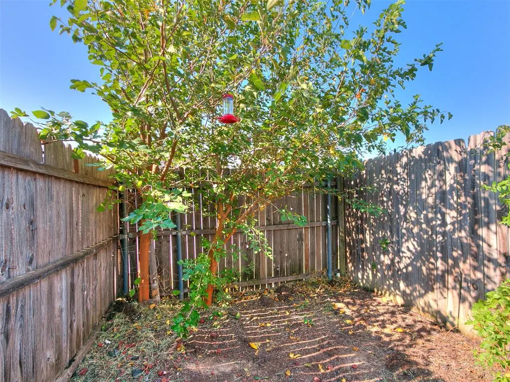 Photo 36 — 1402 SW 23rd Street, Moore, OK 73170