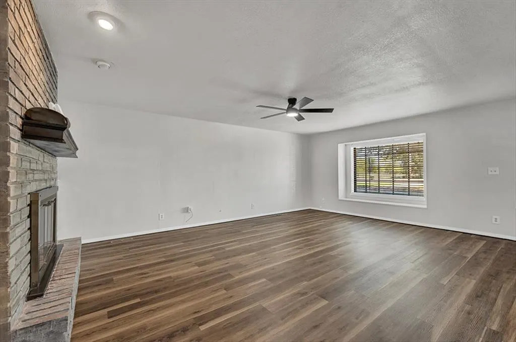 Photo 3 — 410 SE 24th Avenue, Norman, OK 73071