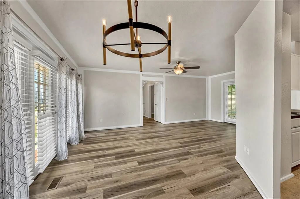 Photo 6 — 410 SE 24th Avenue, Norman, OK 73071