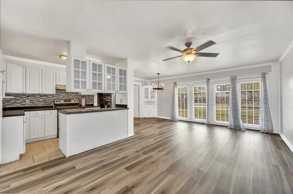 Photo 9 — 410 SE 24th Avenue, Norman, OK 73071