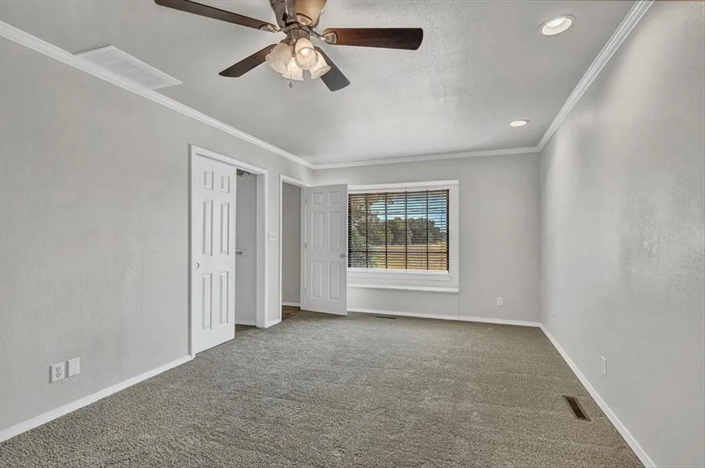 Photo 11 — 410 SE 24th Avenue, Norman, OK 73071