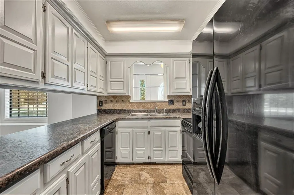 Photo 14 — 410 SE 24th Avenue, Norman, OK 73071