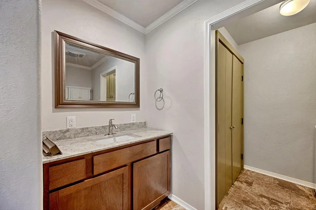 Photo 27 — 410 SE 24th Avenue, Norman, OK 73071