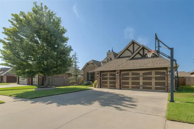 Photo 3 — 124 SW 174th Street, Oklahoma City, OK 73170