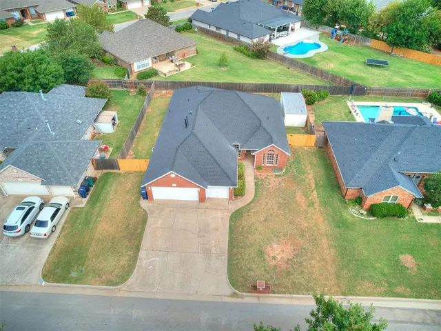 Photo 2 — 11713 SILVER SUN Drive, Oklahoma City, OK 73162
