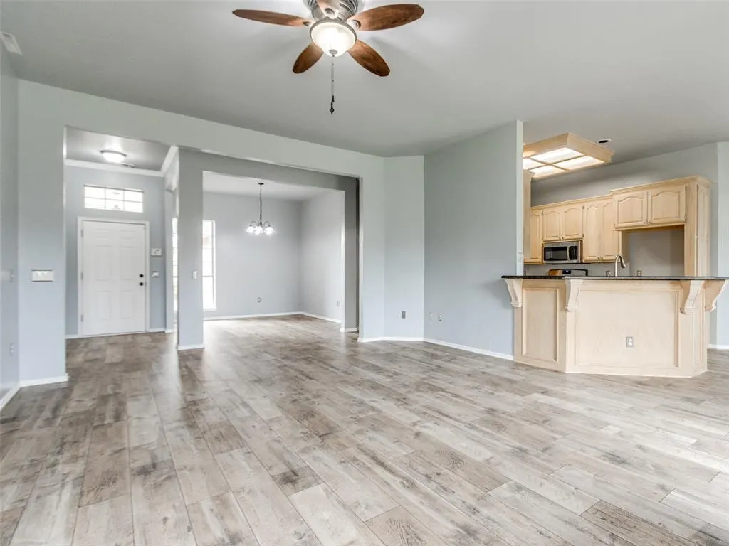 Photo 5 — 11713 SILVER SUN Drive, Oklahoma City, OK 73162