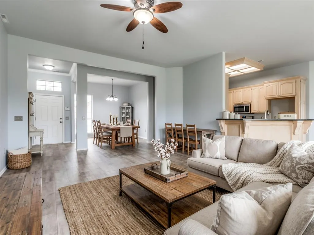 Photo 6 — 11713 SILVER SUN Drive, Oklahoma City, OK 73162