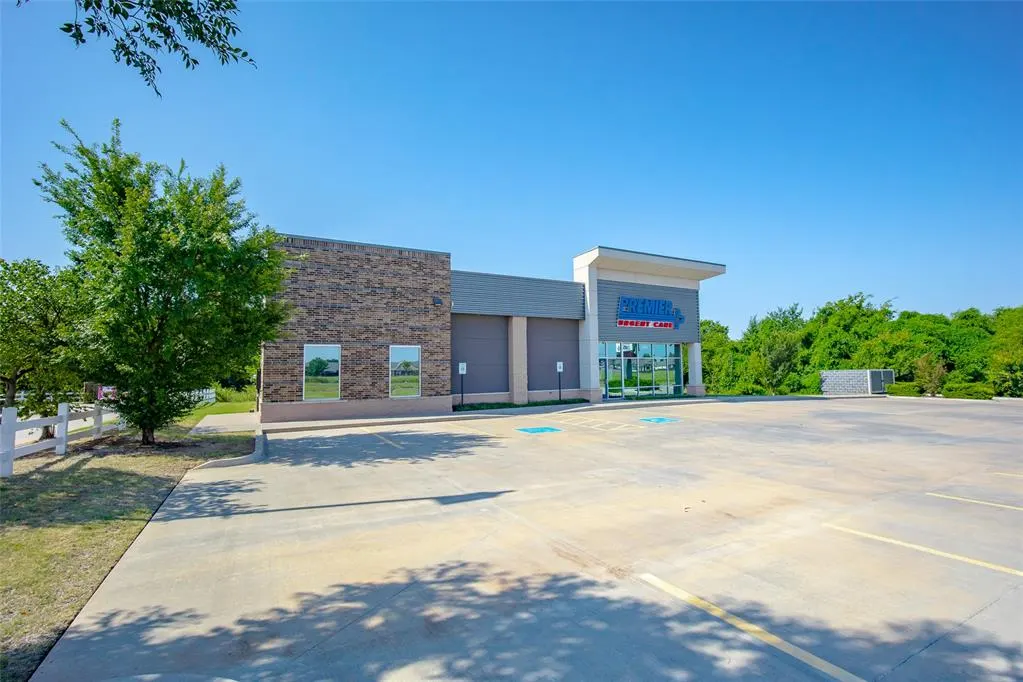Photo 2 — 2804 SW 134th Street, Oklahoma City, OK 73170