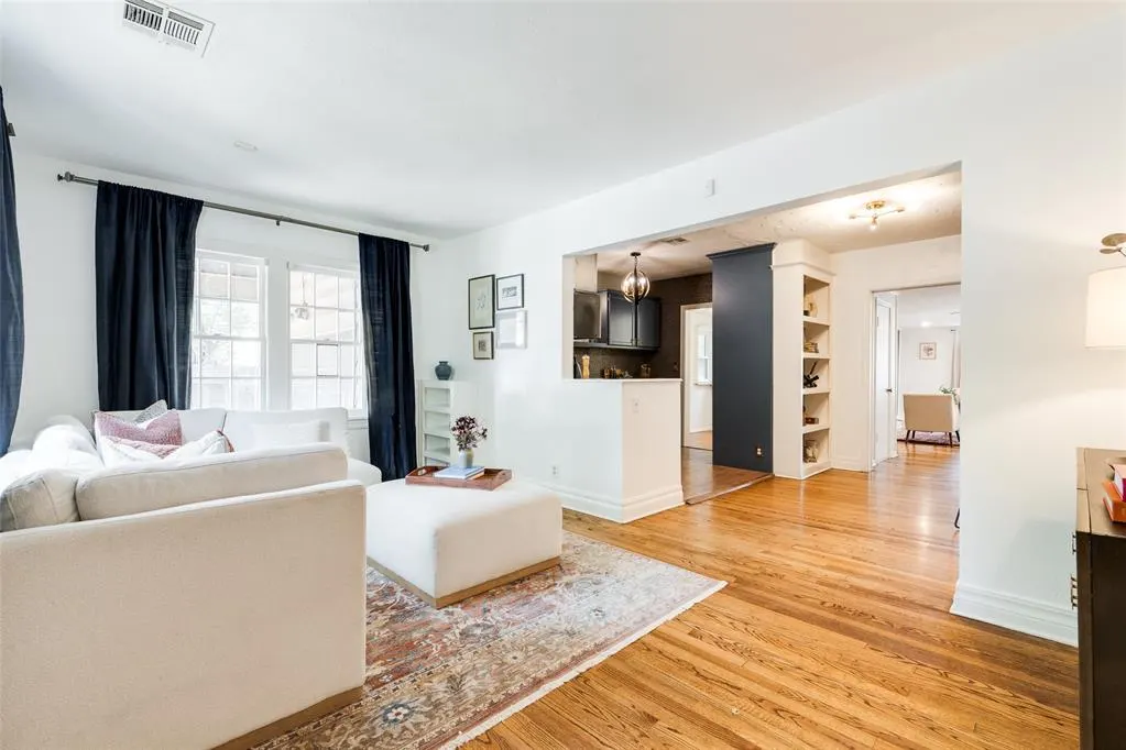 Photo 6 — 1113 NW 55th Street, Oklahoma City, OK 73118
