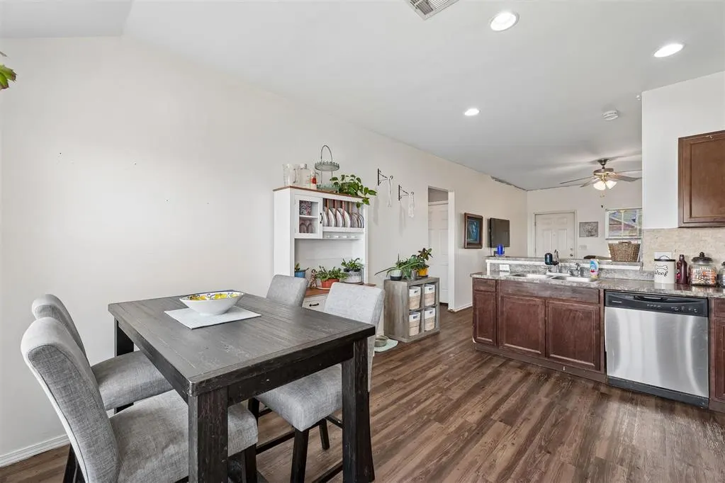 Photo 11 — 1304 Granite Lane, Noble, OK 73068