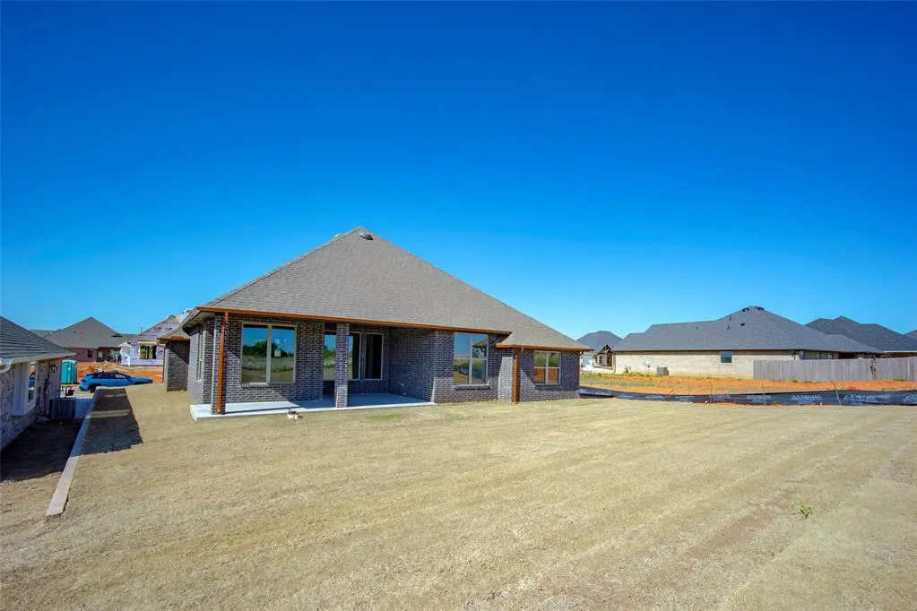 Photo 36 — 10349 SW 49th Street, Mustang, OK 73064