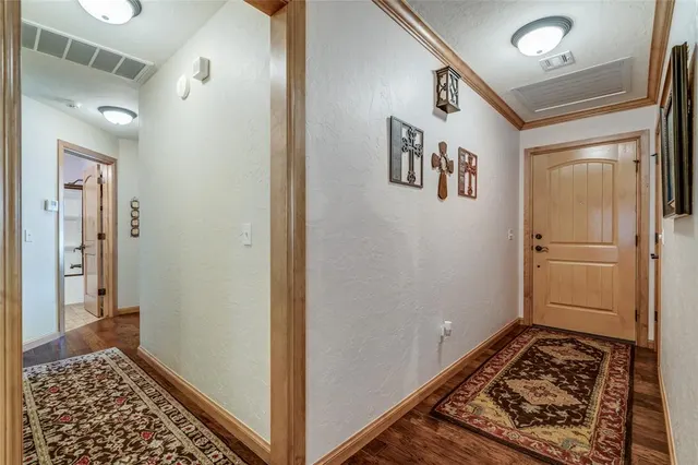 Photo 5 — 401 Stoneridge Drive, Moore, OK 73160