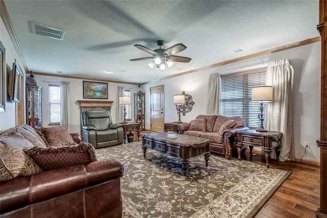 Photo 6 — 401 Stoneridge Drive, Moore, OK 73160