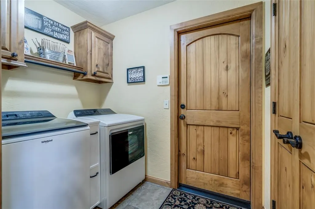 Photo 18 — 401 Stoneridge Drive, Moore, OK 73160